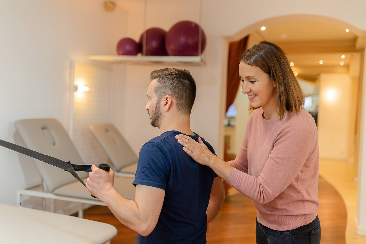 kinesport versailles, nos spécialités, douleur épaule, rééducation kiné épaule, coiffe des rotateurs, capsulite, tendinopathie d'épaule, pathologie d'épaule, renforcement musculaire