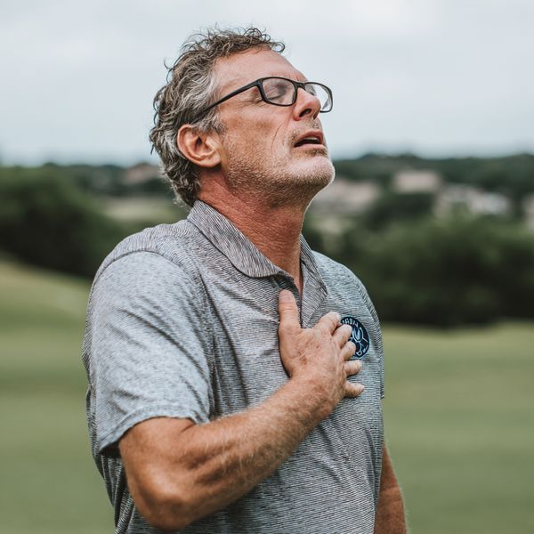 kinesport versailles, nos spécialités, rééducation respiratoire, rééducation asthme, Respiration sifflante, toux, oppression : comprendre les manifestations de l’asthme