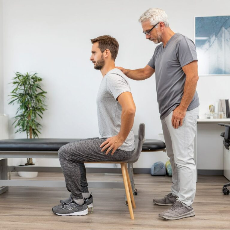 kiné sport versailles, nos spécialités, prévention, ergonomie, hygiène de vie en kinésithérapie, Télétravail : pourquoi le corps se fatigue plus vite qu’avant